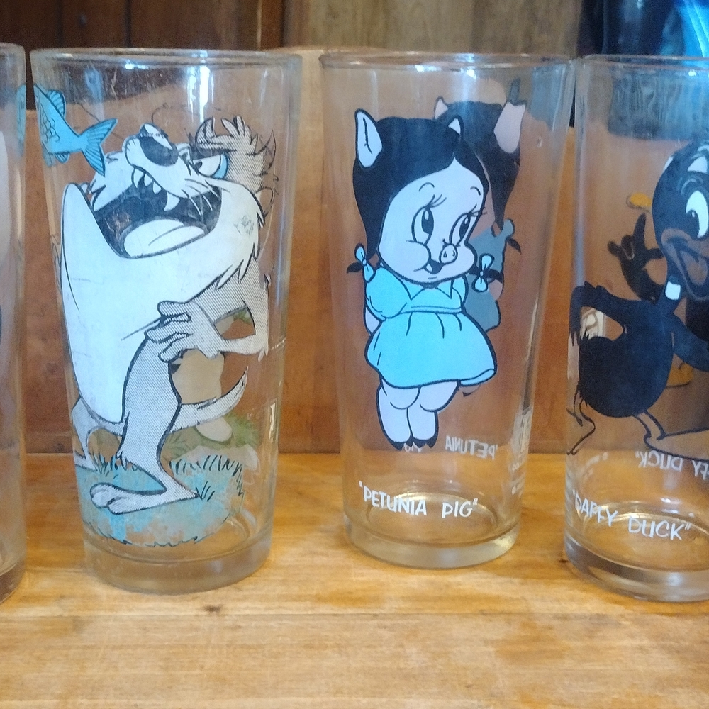 Looney Tunes Character Glass Set 4 Glasses